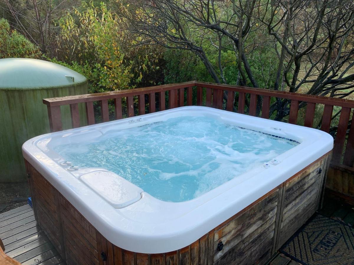 Alpine Hideaway - 2 Bedroom Closeburn ภายนอก รูปภาพ