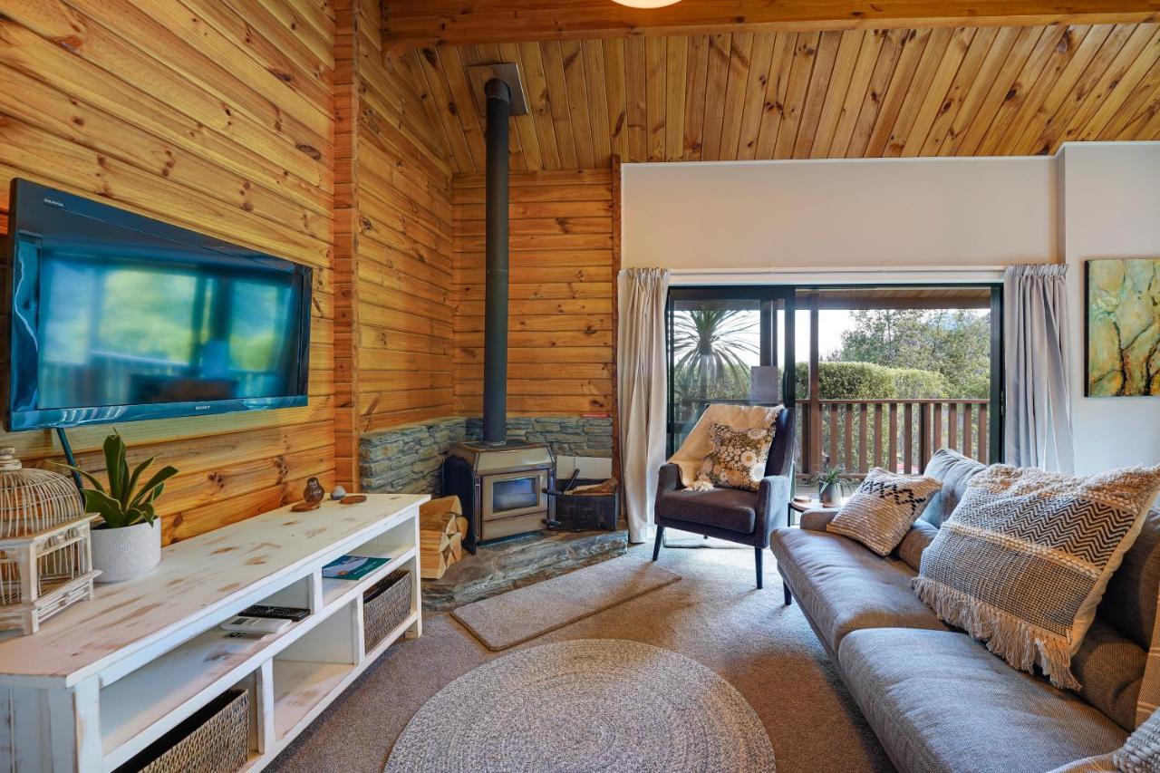 Alpine Hideaway - 2 Bedroom Closeburn ภายนอก รูปภาพ